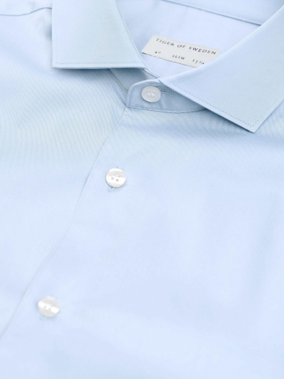  Pale Blue