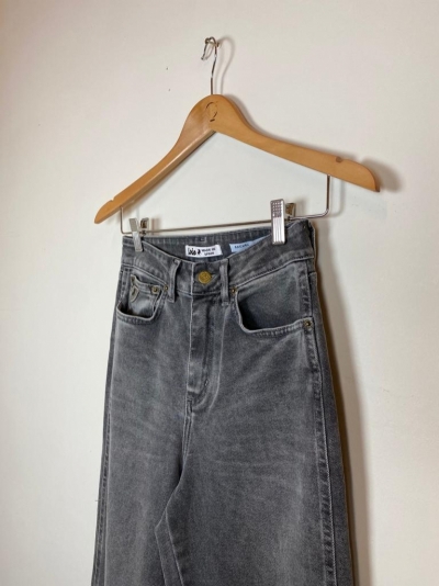 6290 Simon Snow Rachel Stone Grey