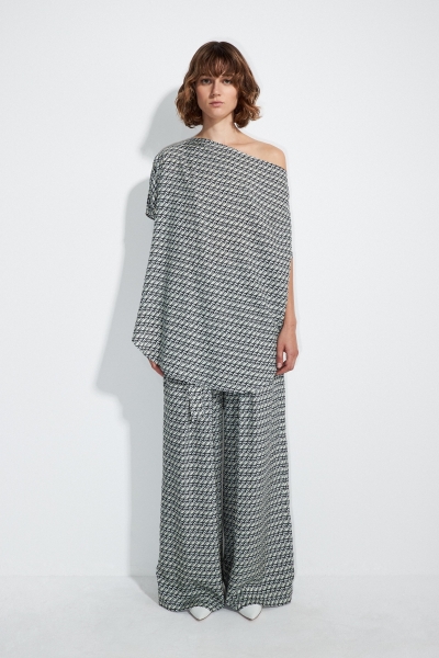  Ivory Grid