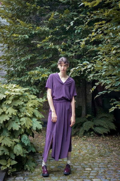  Aubergine