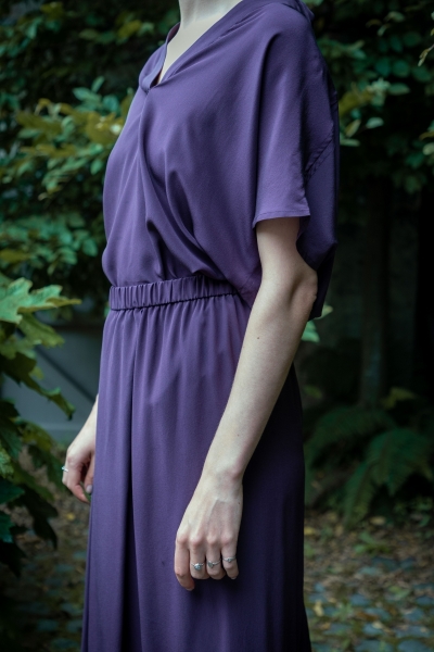  Aubergine