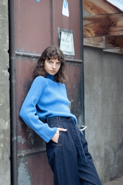 Essentials Blue
