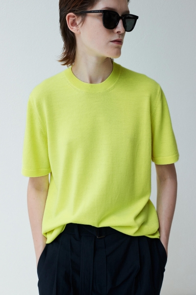 Essentials Fluo Yellow