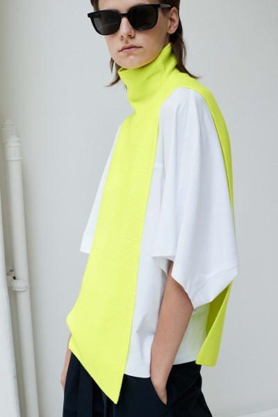 Essentials Fluo Yellow