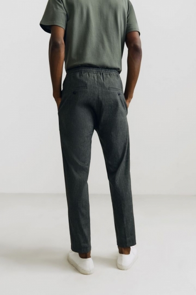  2100 Olive