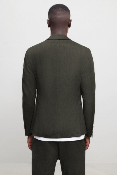  2100 Olive