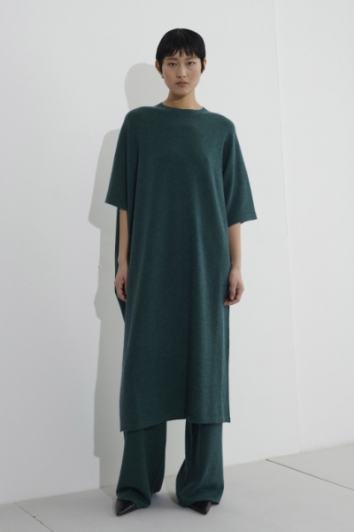 ESSENTIALS Forest Green