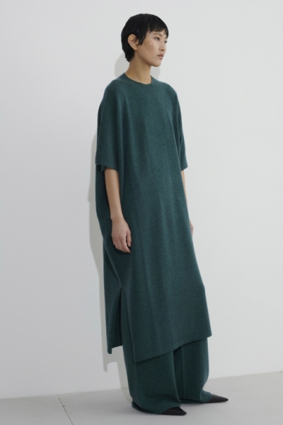 ESSENTIALS Forest Green