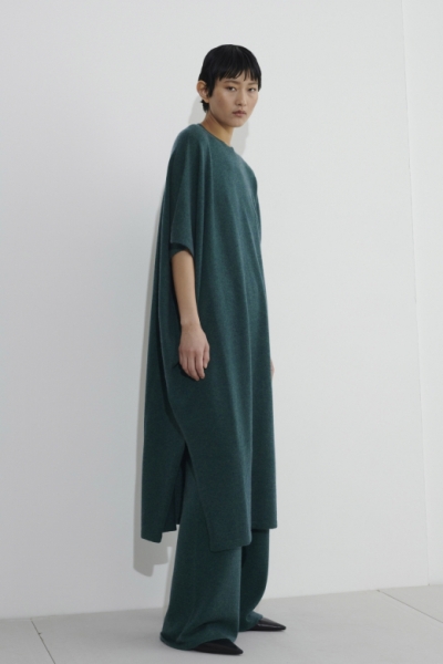 ESSENTIALS Forest Green
