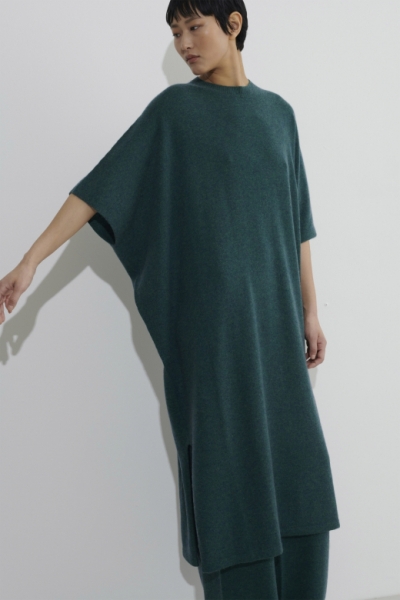 ESSENTIALS Forest Green