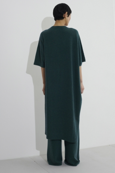 ESSENTIALS Forest Green