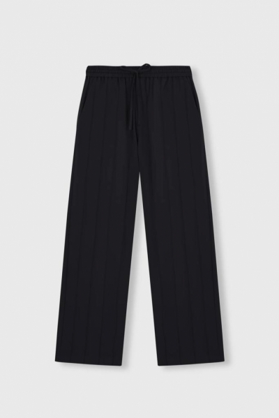 230443-B Black