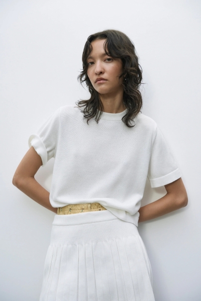  White