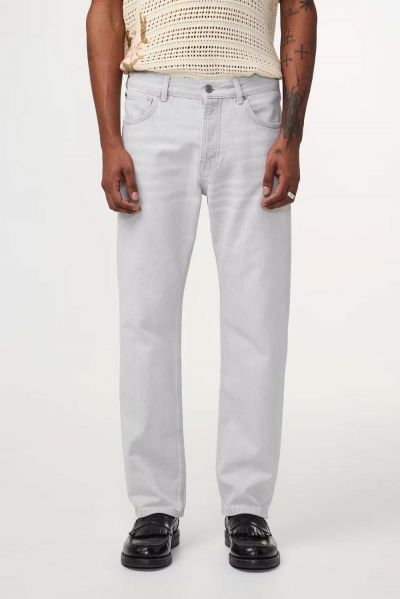  920 White