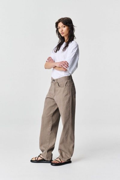  Taupe  