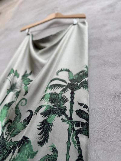  Green Palm