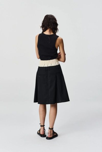  Tropical Black
