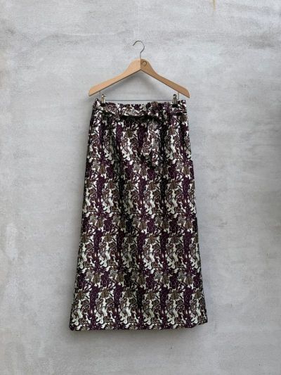  Burgundy/Beige